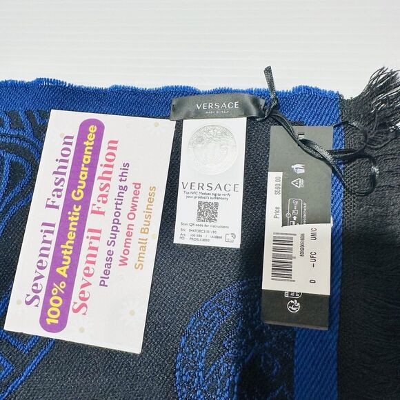 NWT Versace Medusa Reversible Wool Black Blue Knit Scarf Shawl Size 70"x27" $590 - Picture 9 of 11